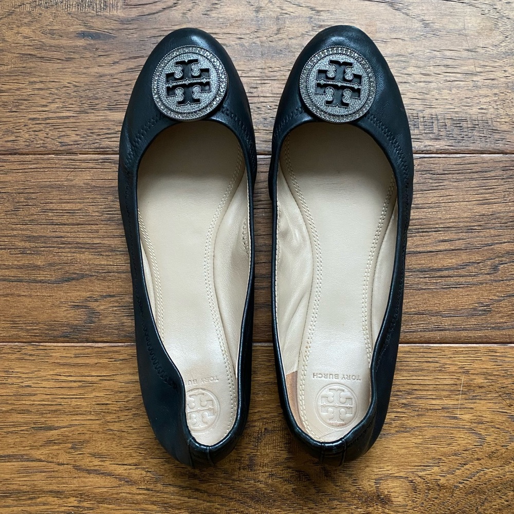 tory burch black ballet flats
